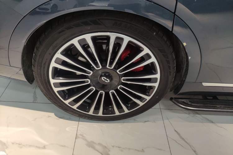 Used Hima AITO M9 2024 Range-Extended Ultra Version 42 kWh 6-Seater Model Right Rear Wheel Hub
