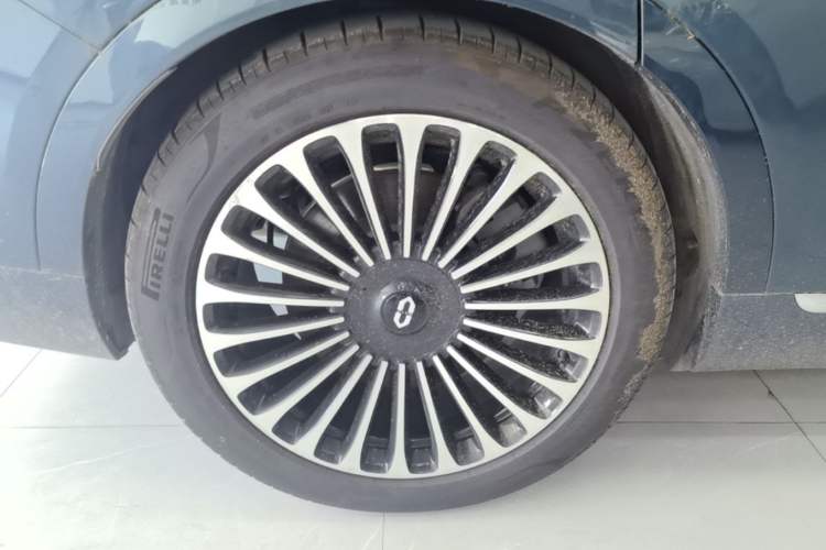 Used Hima AITO M9 2024 Range-Extended Ultra Version 42 kWh 6-Seater Model Right Rear Wheel Hub