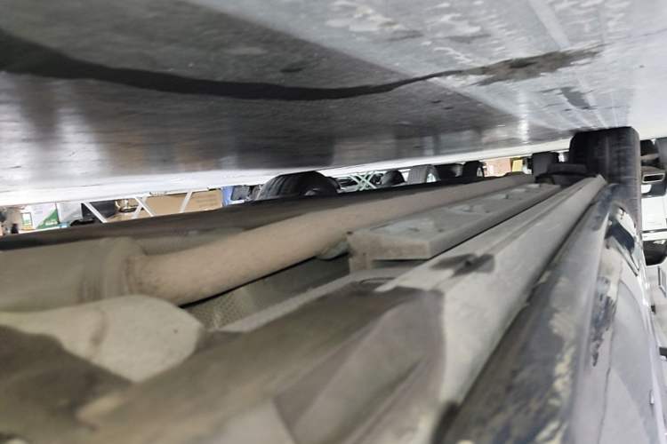 Used Hima AITO M9 2024 Range-Extended Ultra Version 42 kWh 6-Seater Model Right Side Sill