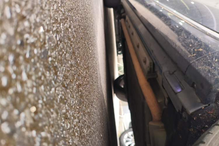 Used Hima AITO M9 2024 Range-Extended Ultra Version 42 kWh 6-Seater Model Right Side Sill
