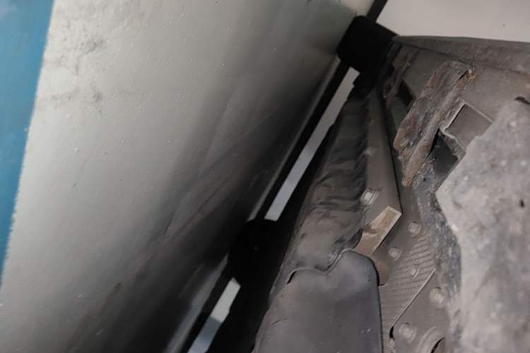 Used Hima AITO M9 2024 Range-Extended Ultra Version 52 kWh 6-Seater Model Right Side Sill