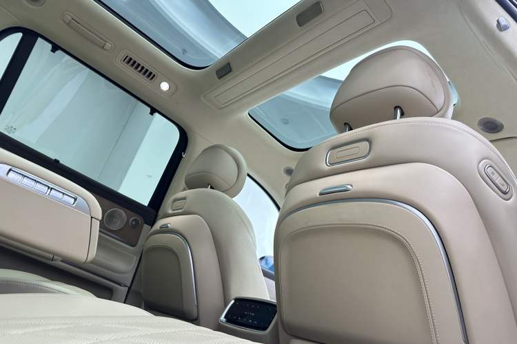 Used Hima AITO M9 2024 Range-Extended Ultra Version 52 kWh 6-Seater Model Roof