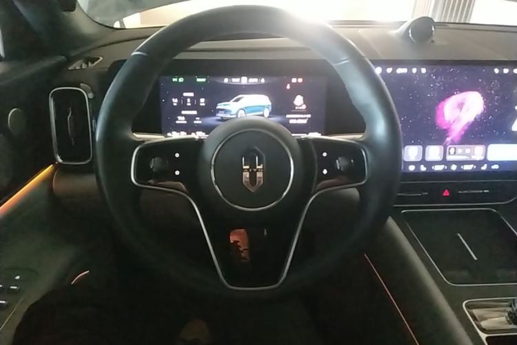 Used Hima AITO M9 2024 Range-Extended Ultra Version 42 kWh 6-Seater Model Steering Wheel