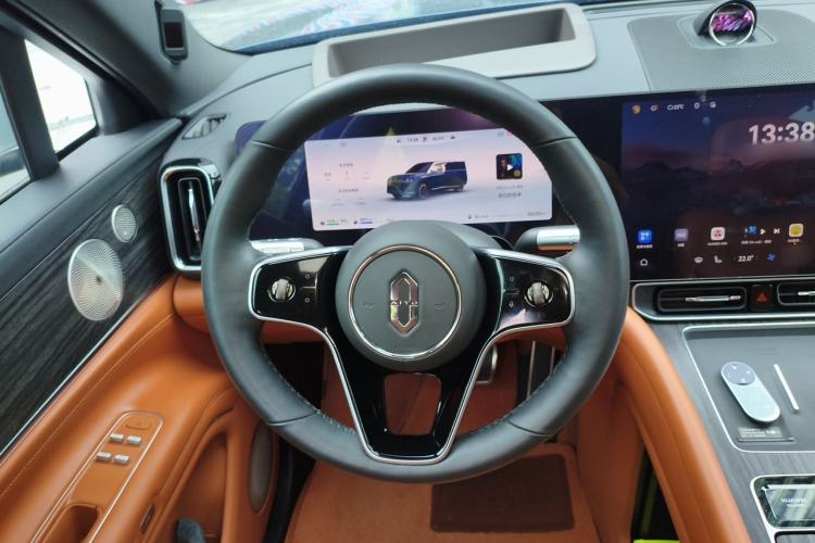 Used Hima AITO M9 2024 Range-Extended Ultra Version 52 kWh 6-Seater Model Steering Wheel