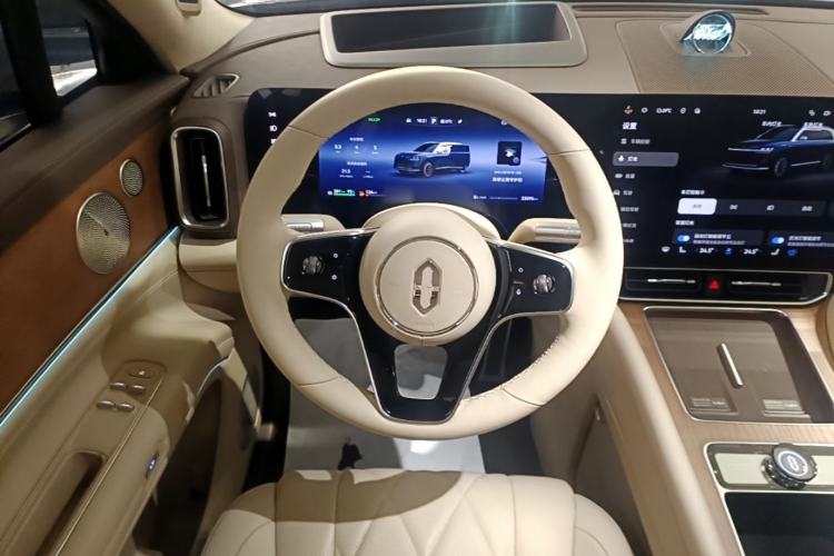 Used Hima AITO M9 2024 Range-Extended Ultra Version 42 kWh 6-Seater Model Steering Wheel