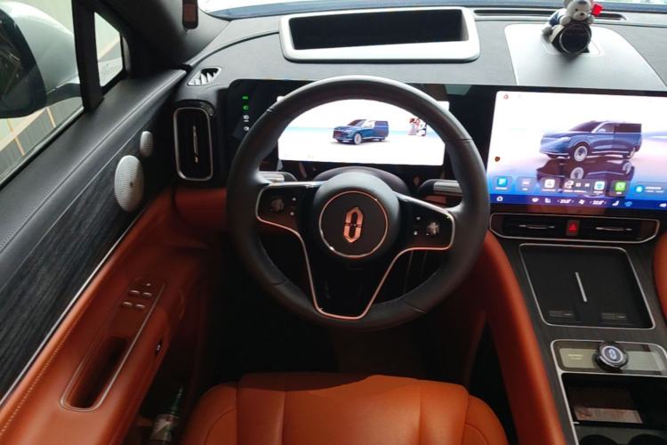 Used Hima AITO M9 2024 Range-Extended Ultra Version 42 kWh 6-Seater Model Steering Wheel