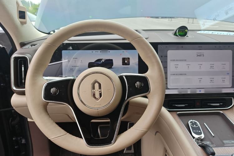 Used Hima AITO M9 2024 Range-Extended Ultra Version 42 kWh 6-Seater Model Steering Wheel
