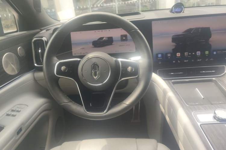 Used Hima AITO M9 2024 Range-Extended Ultra Version 42 kWh 6-Seater Model Steering Wheel