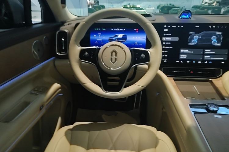Used Hima AITO M9 2024 Range-Extended Ultra Version 52 kWh 6-Seater Model Steering Wheel