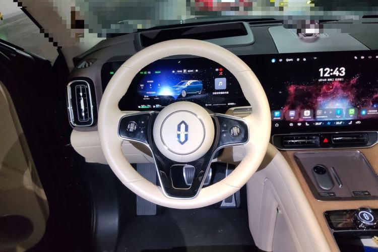 Used Hima AITO M9 2024 Range-Extended Ultra Version 42 kWh 6-Seater Model Steering Wheel