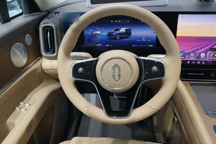 Used Hima AITO M9 2024 Range-Extended Ultra Version 52 kWh 5-Seater Model Steering Wheel