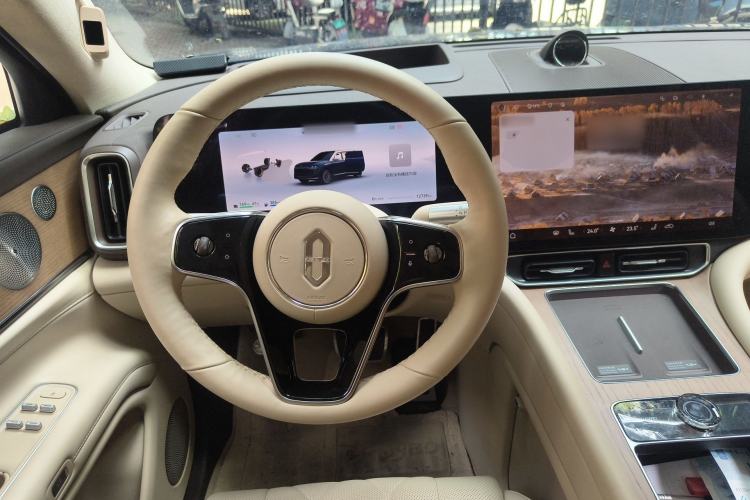 Used Hima AITO M9 2024 Range-Extended Ultra Version 52 kWh 6-Seater Model Steering Wheel