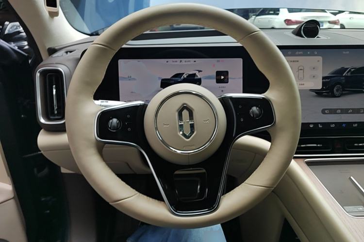Used Hima AITO M9 2024 Range-Extended Ultra Version 52 kWh 6-Seater Model Steering Wheel