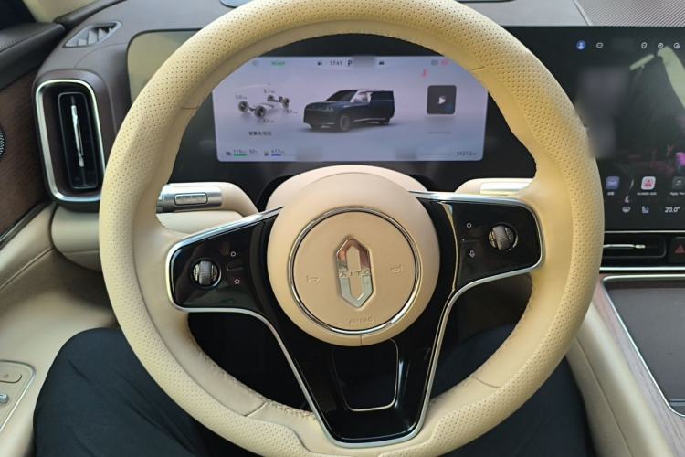 Used Hima AITO M9 2024 Range-Extended Ultra Version 42 kWh 6-Seater Model Steering Wheel