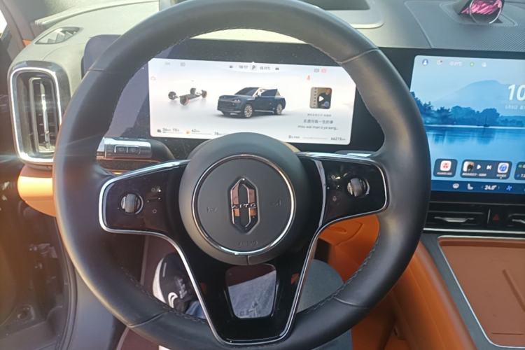 Used Hima AITO M9 2024 Range-Extended Ultra Version 52 kWh 6-Seater Model Steering Wheel