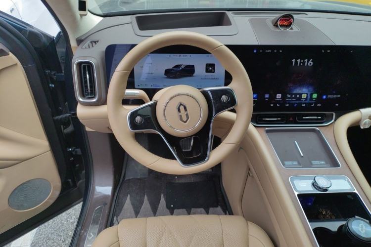 Used Hima AITO M9 2024 Range-Extended Ultra Version 42 kWh 6-Seater Model Steering Wheel