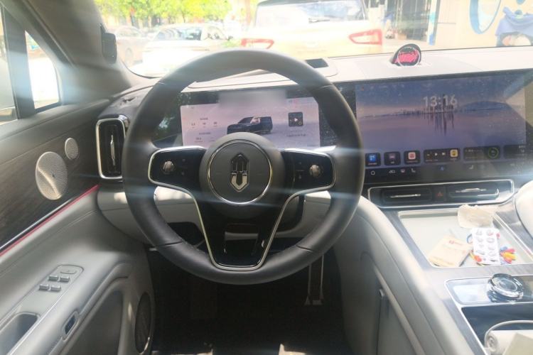 Used Hima AITO M9 2024 Range-Extended Ultra Version 52 kWh 5-Seater Model Steering Wheel
