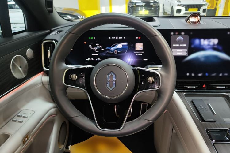 Used Hima AITO M9 2024 Range-Extended Ultra Version 42 kWh 6-Seater Model Steering Wheel