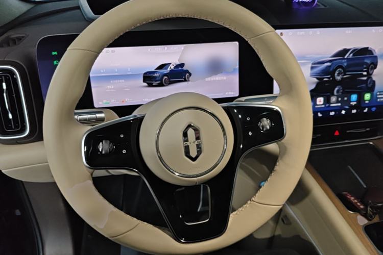 Used Hima AITO M9 2024 Range-Extended Ultra Version 52 kWh 6-Seater Model Steering Wheel