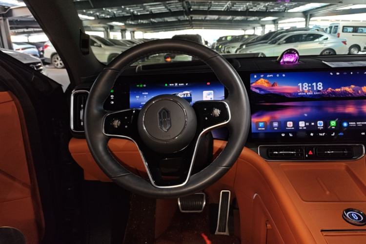 Used Hima AITO M9 2024 Range-Extended Ultra Version 42 kWh 6-Seater Model Steering Wheel