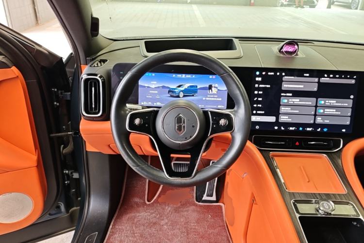 Used Hima AITO M9 2024 Range-Extended Ultra Version 52 kWh 6-Seater Model Steering Wheel