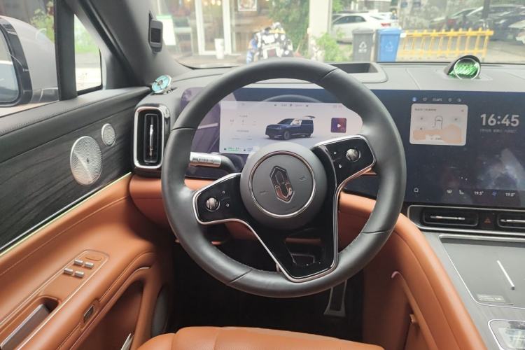 Used Hima AITO M9 2024 Range-Extended Ultra Version 42 kWh 6-Seater Model Steering Wheel