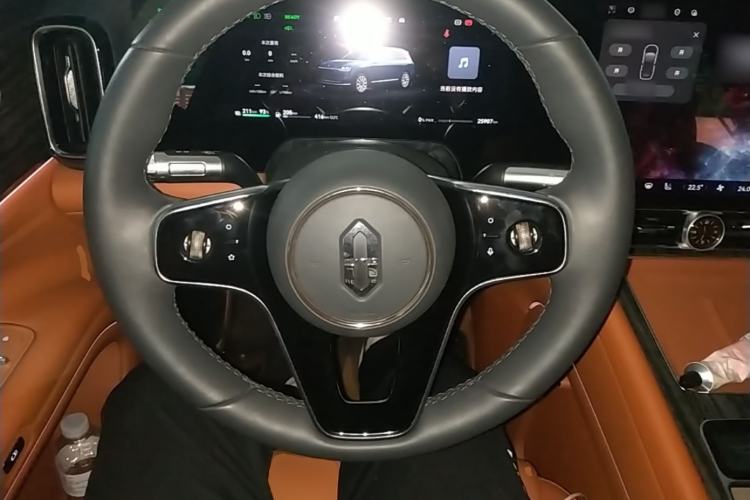 Used Hima AITO M9 2024 Range-Extended Ultra Version 42 kWh 6-Seater Model Steering Wheel