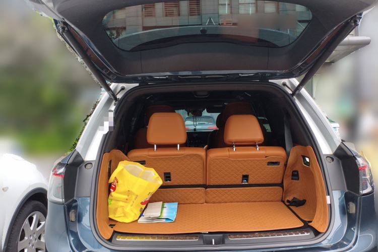 Used Hima AITO M9 2024 Range-Extended Ultra Version 52 kWh 6-Seater Model Trunk