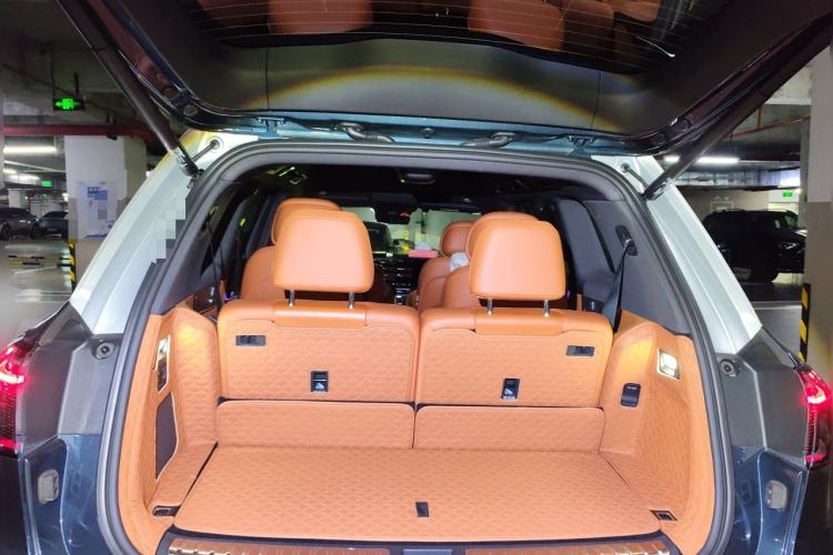 Used Hima AITO M9 2024 Range-Extended Ultra Version 42 kWh 6-Seater Model Trunk