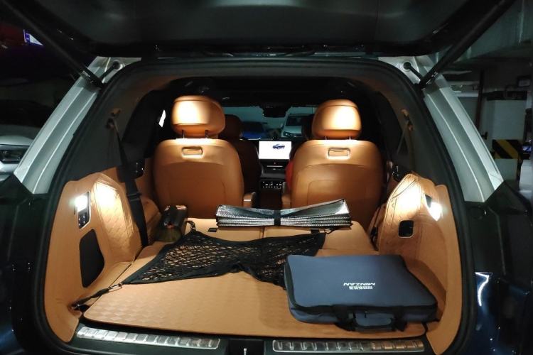Used Hima AITO M9 2024 Range-Extended Max Edition 42 kWh 6-Seater Version Trunk