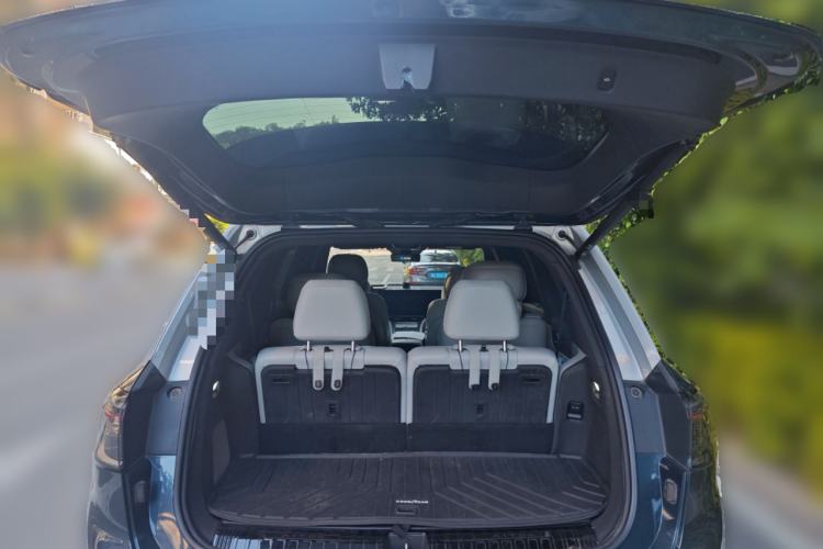 Used Hima AITO M9 2024 Range-Extended Ultra Version 42 kWh 6-Seater Model Trunk