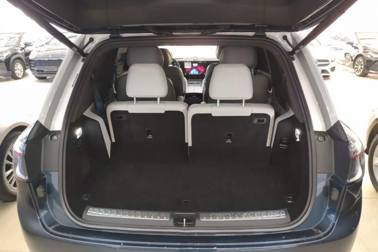 Used Hima AITO M9 2024 Range-Extended Ultra Version 42 kWh 6-Seater Model Trunk