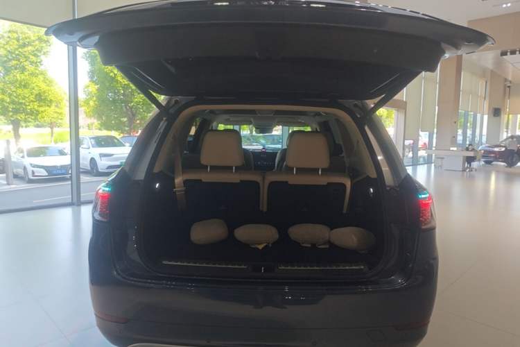 Used Hima AITO M9 2024 Range-Extended Ultra Version 42 kWh 6-Seater Model Trunk