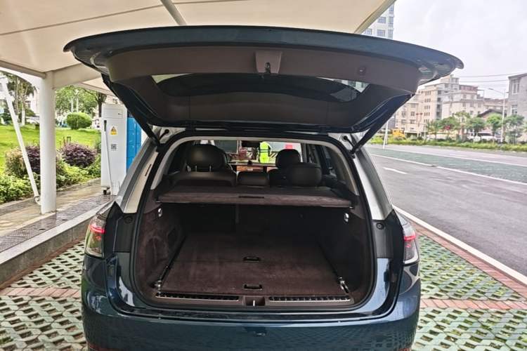 Used Hima AITO M9 2024 Range-Extended Ultra Version 52 kWh 5-Seater Model Trunk