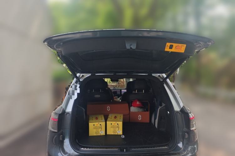 Used Hima AITO M9 2024 Range-Extended Ultra Version 52 kWh 6-Seater Model Trunk
