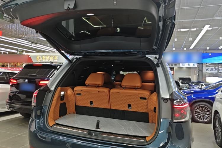 Used Hima AITO M9 2024 Range-Extended Ultra Version 42 kWh 6-Seater Model Trunk