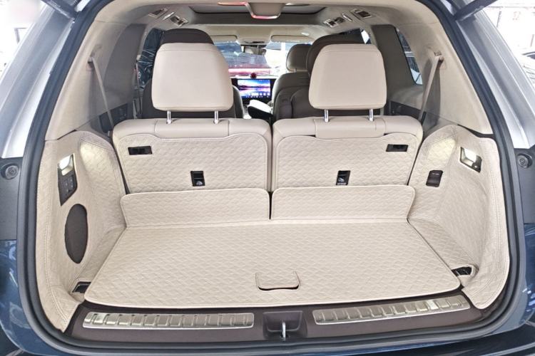 Used Hima AITO M9 2024 Range-Extended Ultra Version 42 kWh 6-Seater Model Trunk