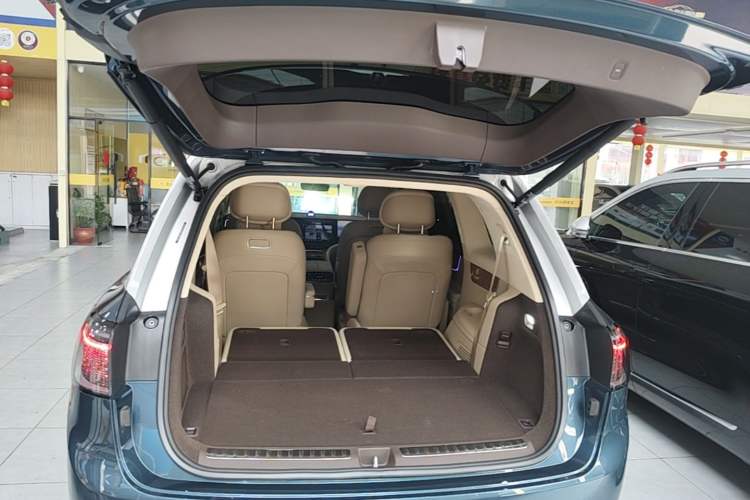 Used Hima AITO M9 2024 All-Electric Ultra Version 100 kWh 6-Seater Model Trunk
