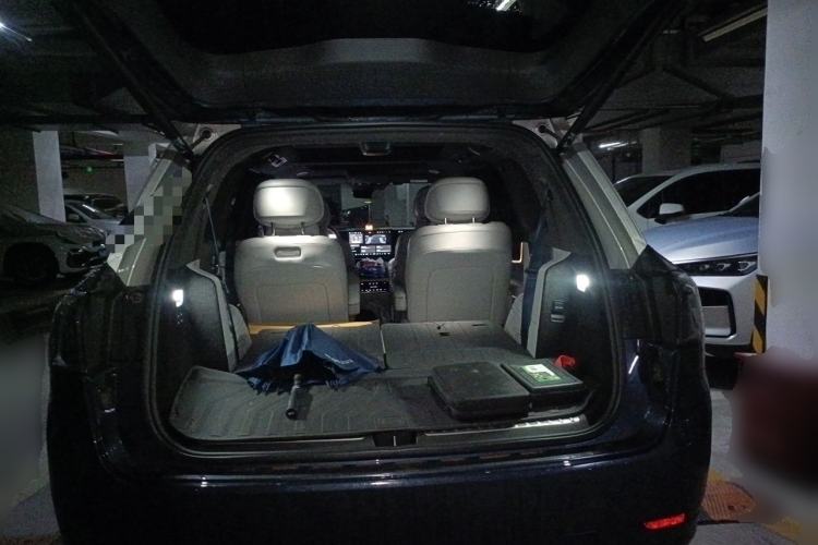 Used Hima AITO M9 2024 Range-Extended Ultra Version 42 kWh 6-Seater Model Trunk