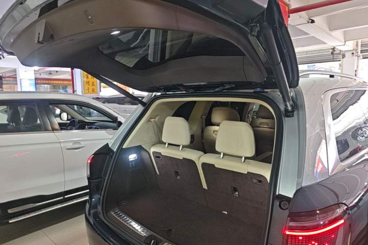 Used Hima AITO M9 2024 Range-Extended Ultra Version 42 kWh 6-Seater Model Trunk