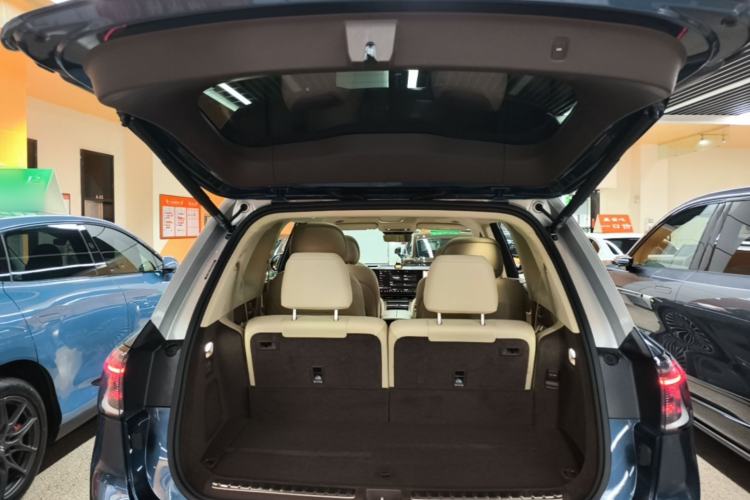 Used Hima AITO M9 2024 Range-Extended Ultra Version 42 kWh 6-Seater Model Trunk