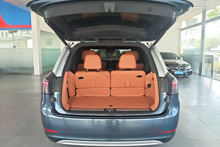 Used Hima AITO M9 2024 Range-Extended Ultra Version 42 kWh 6-Seater Model Trunk