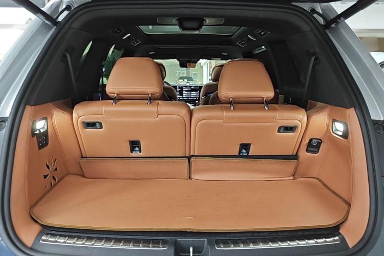 Used Hima AITO M9 2024 Range-Extended Ultra Version 52 kWh 6-Seater Model Trunk