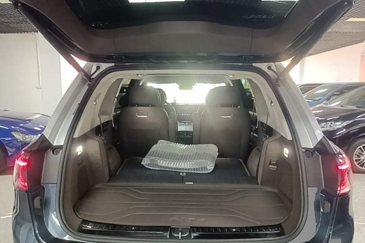 Used Hima AITO M9 2024 Range-Extended Max Edition 52 kWh 6-Seater Version Trunk