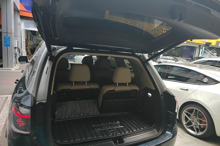 Used Hima AITO M9 2024 Range-Extended Ultra Version 52 kWh 6-Seater Model Trunk