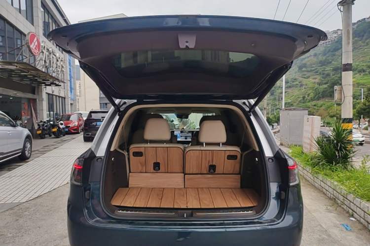 Used Hima AITO M9 2024 Range-Extended Max Edition 42 kWh 6-Seater Version Trunk