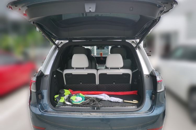 Used Hima AITO M9 2024 Range-Extended Ultra Version 42 kWh 6-Seater Model Trunk
