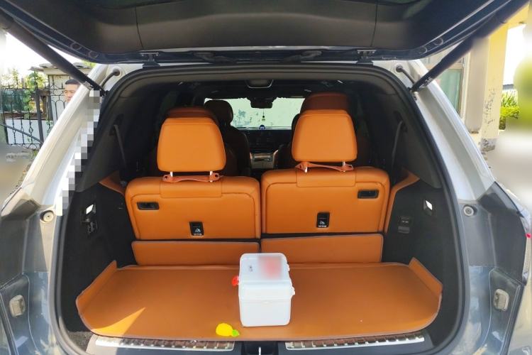 Used Hima AITO M9 2024 Range-Extended Ultra Version 42 kWh 6-Seater Model Trunk