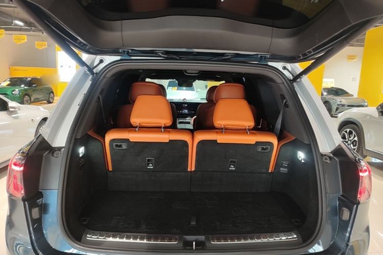 Used Hima AITO M9 2024 Range-Extended Ultra Version 42 kWh 6-Seater Model Trunk
