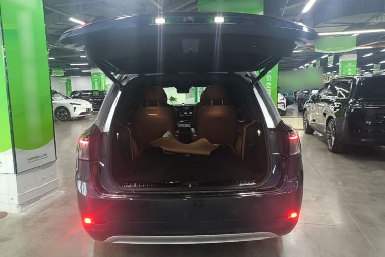 Used Hima AITO M9 2024 Range-Extended Ultra Version 42 kWh 6-Seater Model Trunk